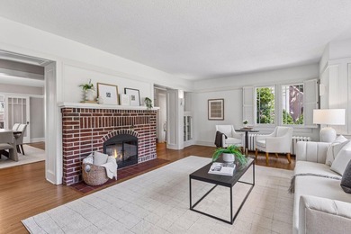 Discover the endless charm of this beautifully preserved 1923 - photo 17