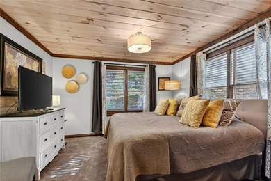 This retreat is the perfect mountain getaway. This remodeled - photo 18