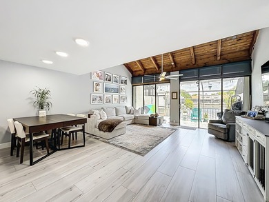 STUNNING WATERFRONT VILLA - COMPLETELY MOVE IN READY WITH - photo 18