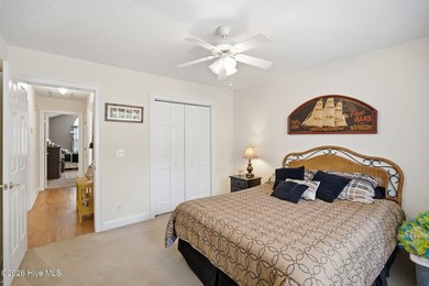 Welcome to Oak Ridge Plantation, where coastal convenience meets - photo 20