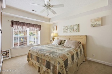 Welcome to Oak Ridge Plantation, where coastal convenience meets - photo 21