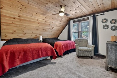 This retreat is the perfect mountain getaway. This remodeled - photo 22