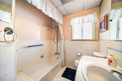 Welcome to 3266 Maine Ave in Long Beach, a truly special home - photo 22
