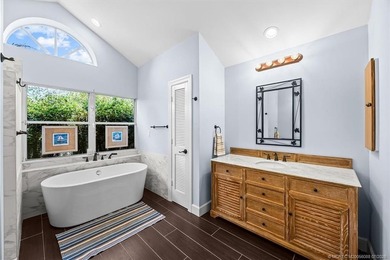 Luxury Living in Harbour Ridge Country Club! Renovated and - photo 22