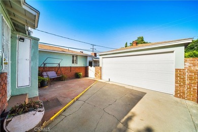 Welcome to 3266 Maine Ave in Long Beach, a truly special home - photo 25