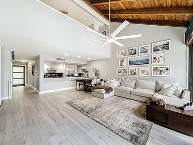 STUNNING WATERFRONT VILLA - COMPLETELY MOVE IN READY WITH - photo 25
