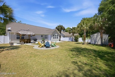 Welcome to Oak Ridge Plantation, where coastal convenience meets - photo 31