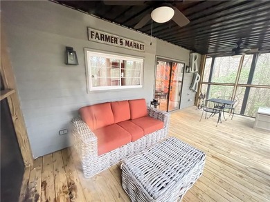 This retreat is the perfect mountain getaway. This remodeled - photo 32