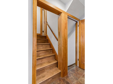 Discover the endless charm of this beautifully preserved 1923 - photo 32