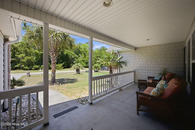 Welcome to Oak Ridge Plantation, where coastal convenience meets - photo 34