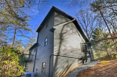 This retreat is the perfect mountain getaway. This remodeled - photo 36