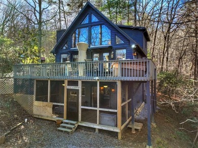 This retreat is the perfect mountain getaway. This remodeled - photo 38