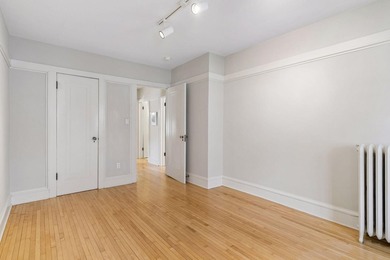 Discover the endless charm of this beautifully preserved 1923 - photo 39