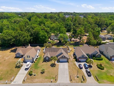Welcome to Oak Ridge Plantation, where coastal convenience meets - photo 40