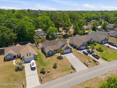 Welcome to Oak Ridge Plantation, where coastal convenience meets - photo 41