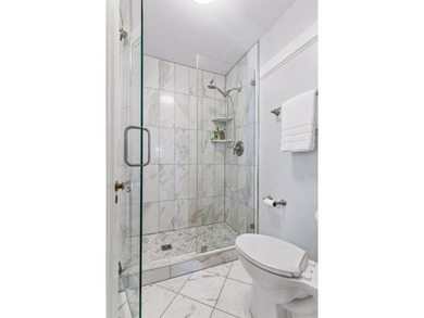 Discover the endless charm of this beautifully preserved 1923 - photo 43