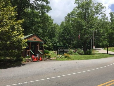 This retreat is the perfect mountain getaway. This remodeled - photo 44