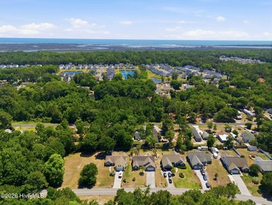 Welcome to Oak Ridge Plantation, where coastal convenience meets - photo 44