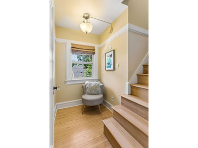 Discover the endless charm of this beautifully preserved 1923 - photo 44