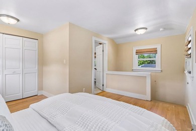Discover the endless charm of this beautifully preserved 1923 - photo 46