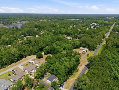 Welcome to Oak Ridge Plantation, where coastal convenience meets - photo 47