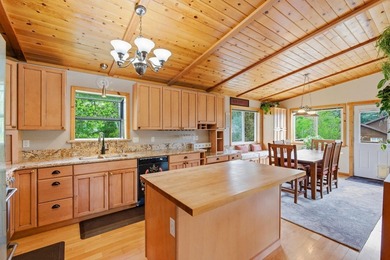 Welcome to Truckee's sought-after Glenshire neighborhood - a - photo 6