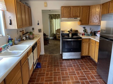 Welcome to this super cute home conveniently located in town - photo 8