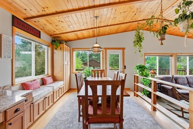 Welcome to Truckee's sought-after Glenshire neighborhood - a - photo 9