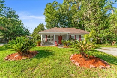 Welcome to Savannah's Eastside. This is a cute and comfortable - photo 4