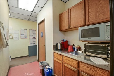Excellent income potential for this 9600 square foot M1 zoned - photo 12