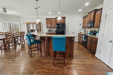 OPEN HOUSE 7/19!! Welcome to lake living on beautiful Lay Lake! - photo 14