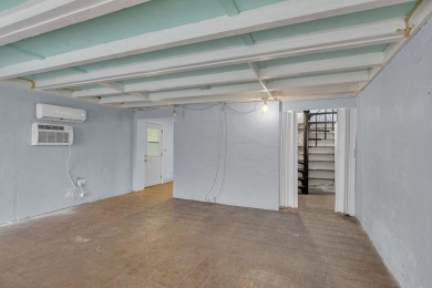 Unique and extraordinary triple (3) lot property located in Old - photo 14
