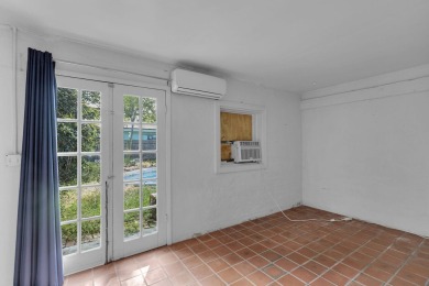 Unique and extraordinary triple (3) lot property located in Old - photo 16