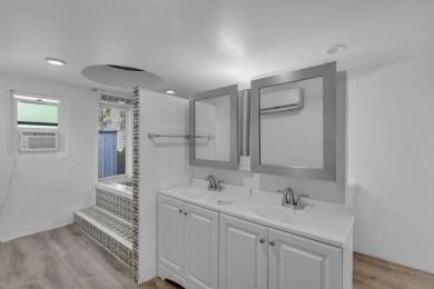 Unique and extraordinary triple (3) lot property located in Old - photo 18