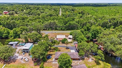 Experience waterfront living with the feel of a year-round - photo 20