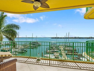 Your waterfront backyard awaits at Pier 81. This light-filled - photo 3