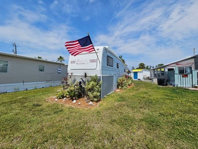 Cozy affordable island home with 2Bedrooms and 1Bath. Close to - photo 4