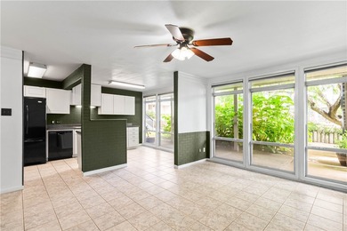 Welcome to this beautifully maintained 2-bedroom, 2-bathroom - photo 8