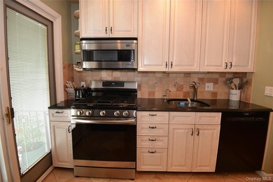 Welcome to 2698 Rosebud Avenue! This beautiful home with awesome - photo 12