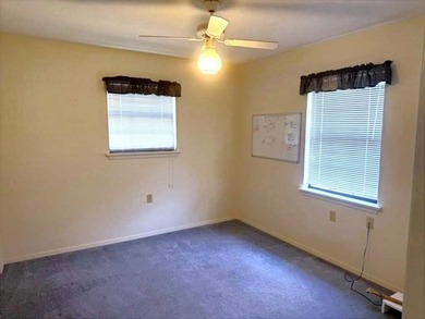 WATERFRONT home on the S. end of Toledo Bend Lake? W/ gentle - photo 17