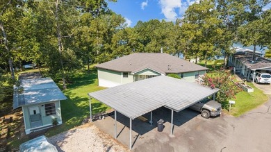 WATERFRONT home on the S. end of Toledo Bend Lake? W/ gentle - photo 19