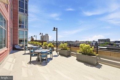 Welcome to this sophisticated and elegant Philadelphia - photo 32