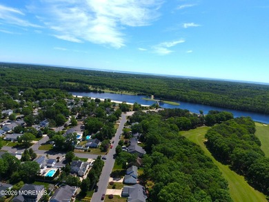 Stunning Renovated Ranch on the Golf Course Welcome to this - photo 45