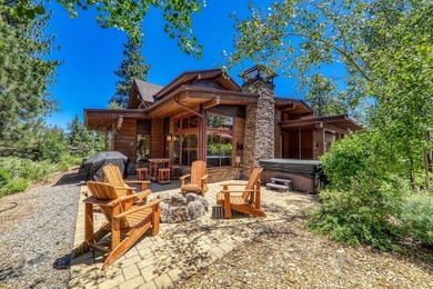 Welcome to a Mountain Sanctuary with a Vintage Welcome! A - photo 4