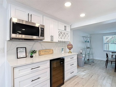 Live the Florida lifestyle in the highly sought-after waterfront - photo 9