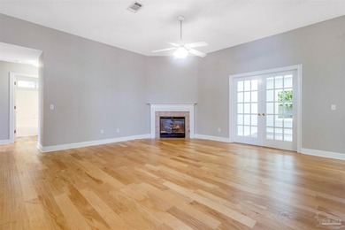 Gorgeous, four bedroom home with a sun room near NAS Pensacola! - photo 12