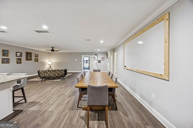 A great value in a Live/Work property ideally located in - photo 13