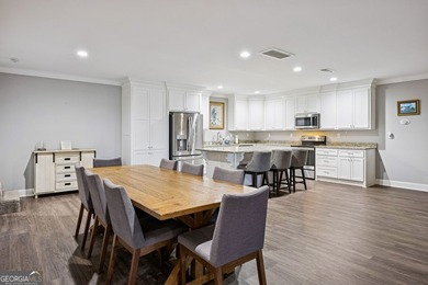 A great value in a Live/Work property ideally located in - photo 15