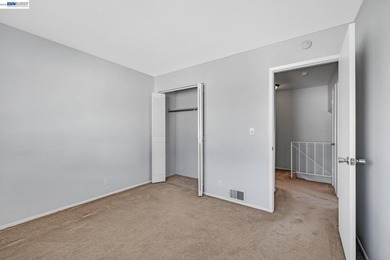 Welcome to this beautifully maintained 2 bedroom, 1 bath - photo 18