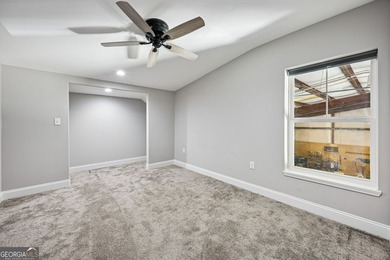 A great value in a Live/Work property ideally located in - photo 19